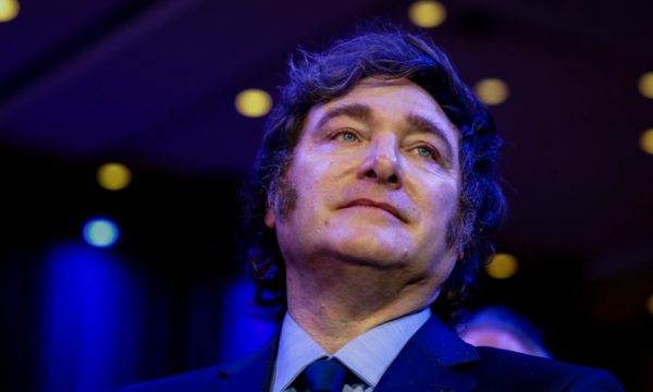 “Milei vai ser Milei”: presidente argentino resiste a mudar plano econômico