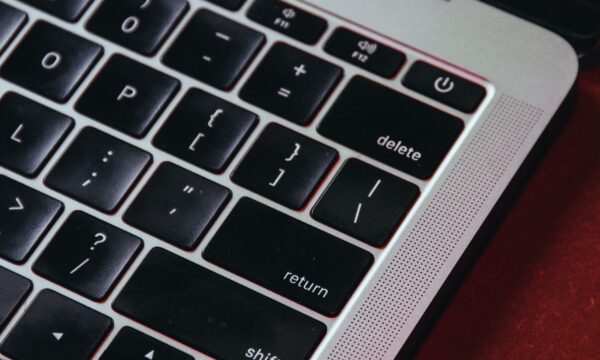 O que realmente acontece com seus dados quando você clica em 'deletar'?