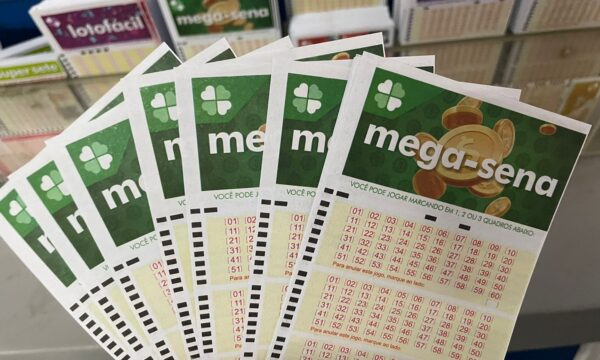 Mega-Sena pode pagar R$ 3,5 milhões nesta terça-feira; g1 transmite ao vivo