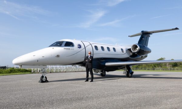 Embraer certifica jato que pousa sozinho; modelo é o mais veloz e de maior alcance do mundo