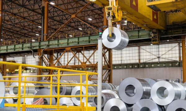 ArcelorMittal anuncia investimento de até R$ 5 bi em novo laminador na unidade Tubarão, no ES