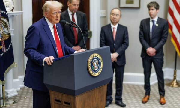 Trump diz que ‘forças muito negativas’ levantam preocupações exageradas sobre IA