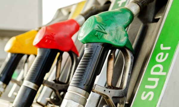 Gasolina mais barata: Governo calcula tamanho do impacto nas contas públicas
