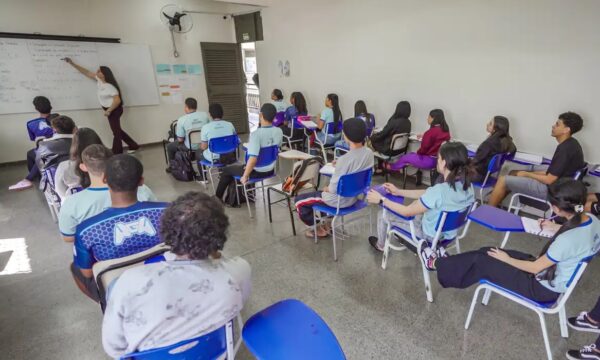 Pisa: Brasil reduz diferença para países ricos no desempenho escolar