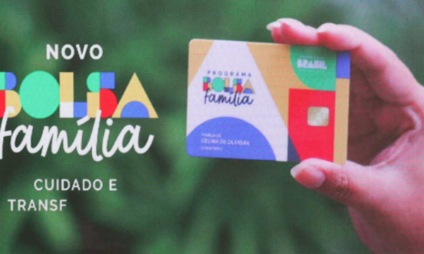 Reajuste do Bolsa Família difere radicalmente de ‘aumento’ e ‘ampliação’ vistos na gestão Bolsonaro, diz doutor da USP